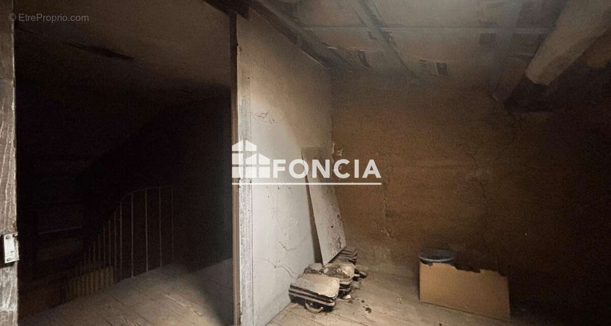 Appartement à REYRIEUX