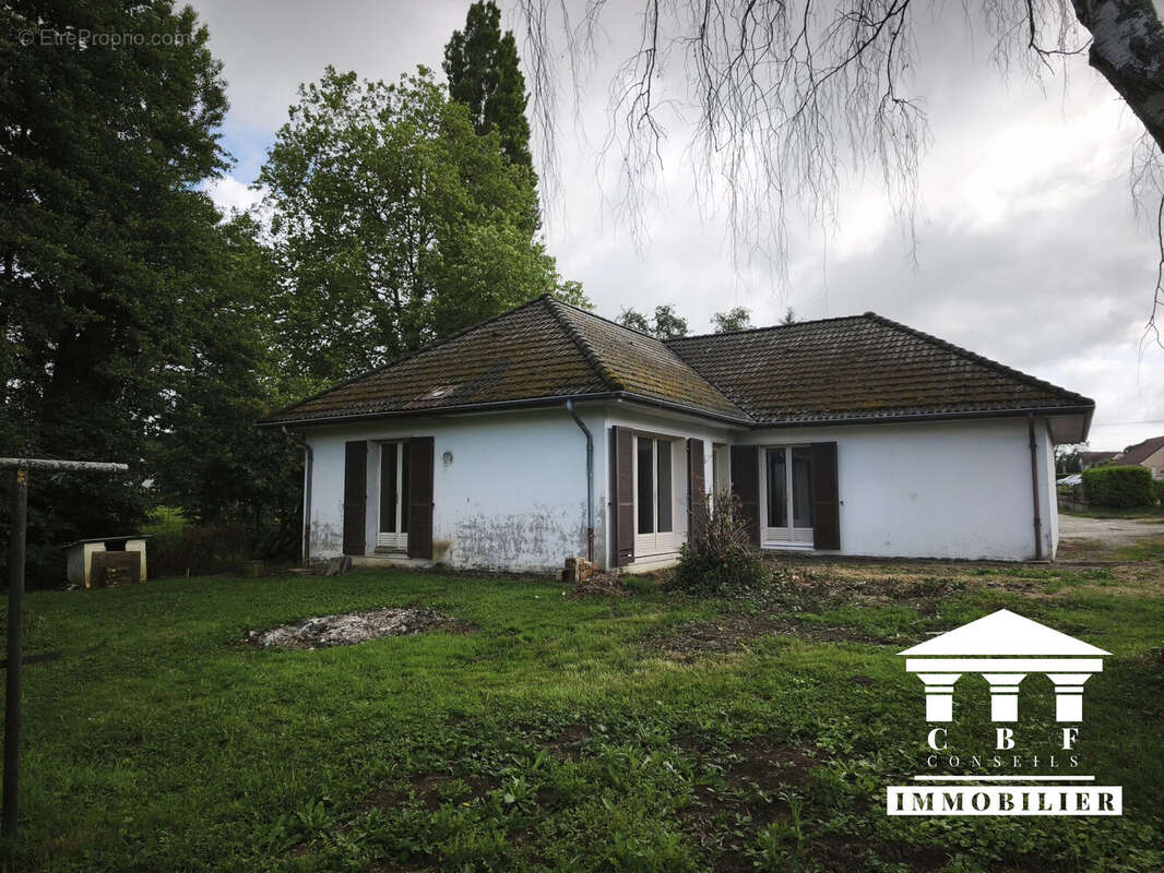 Maison à L'ABERGEMENT-SAINTE-COLOMBE