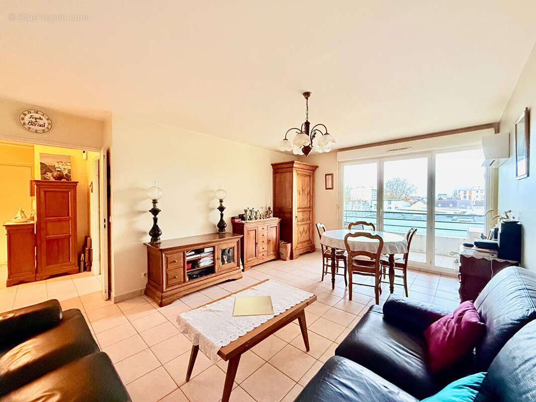 Appartement à CHOISY-LE-ROI