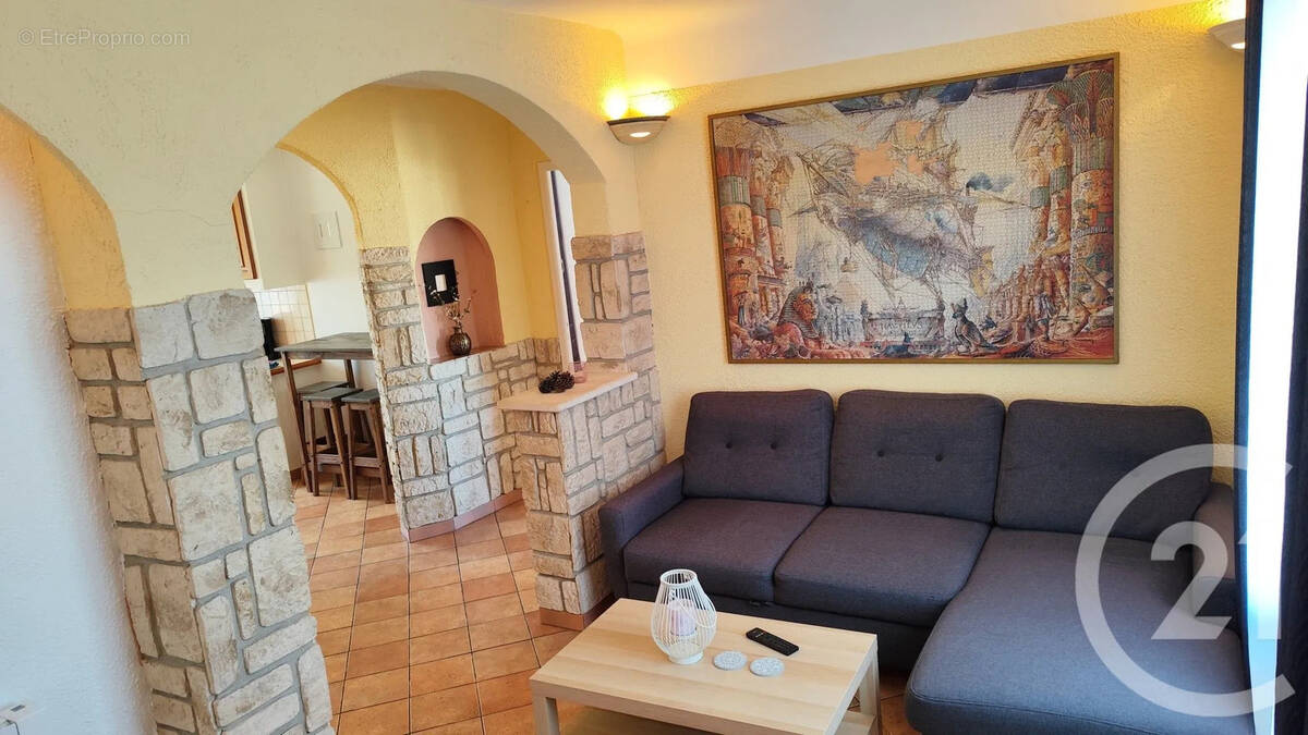 Appartement à MARSEILLE-4E
