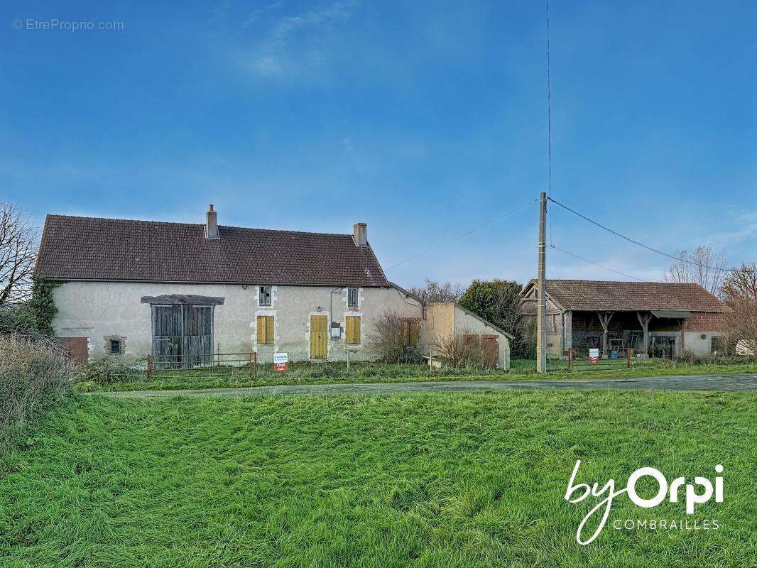 Maison à LOUROUX-DE-BOUBLE