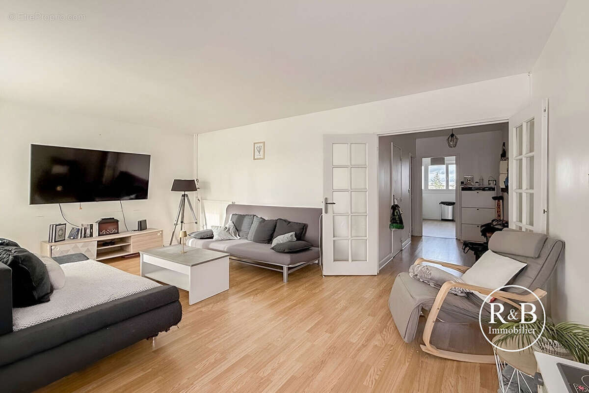 Appartement à PLAISIR