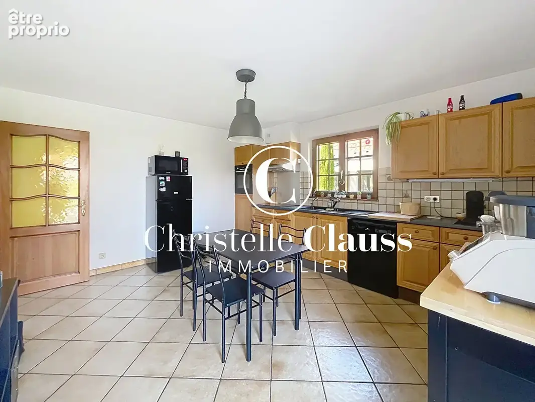 Maison familiale 166 m² - 4 chambres - terrain 6 ares - photo 12
