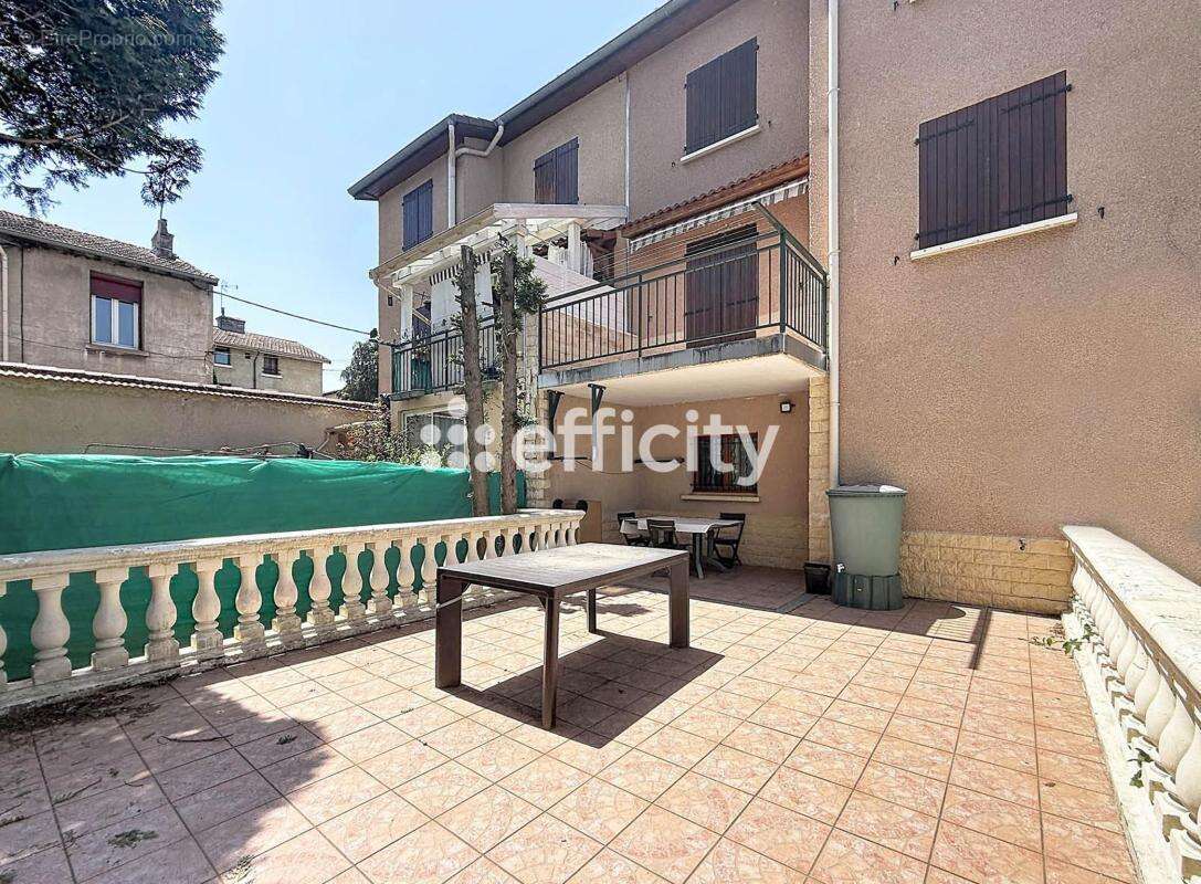 Maison 109 m² à Saint-Chamond  - photo 11