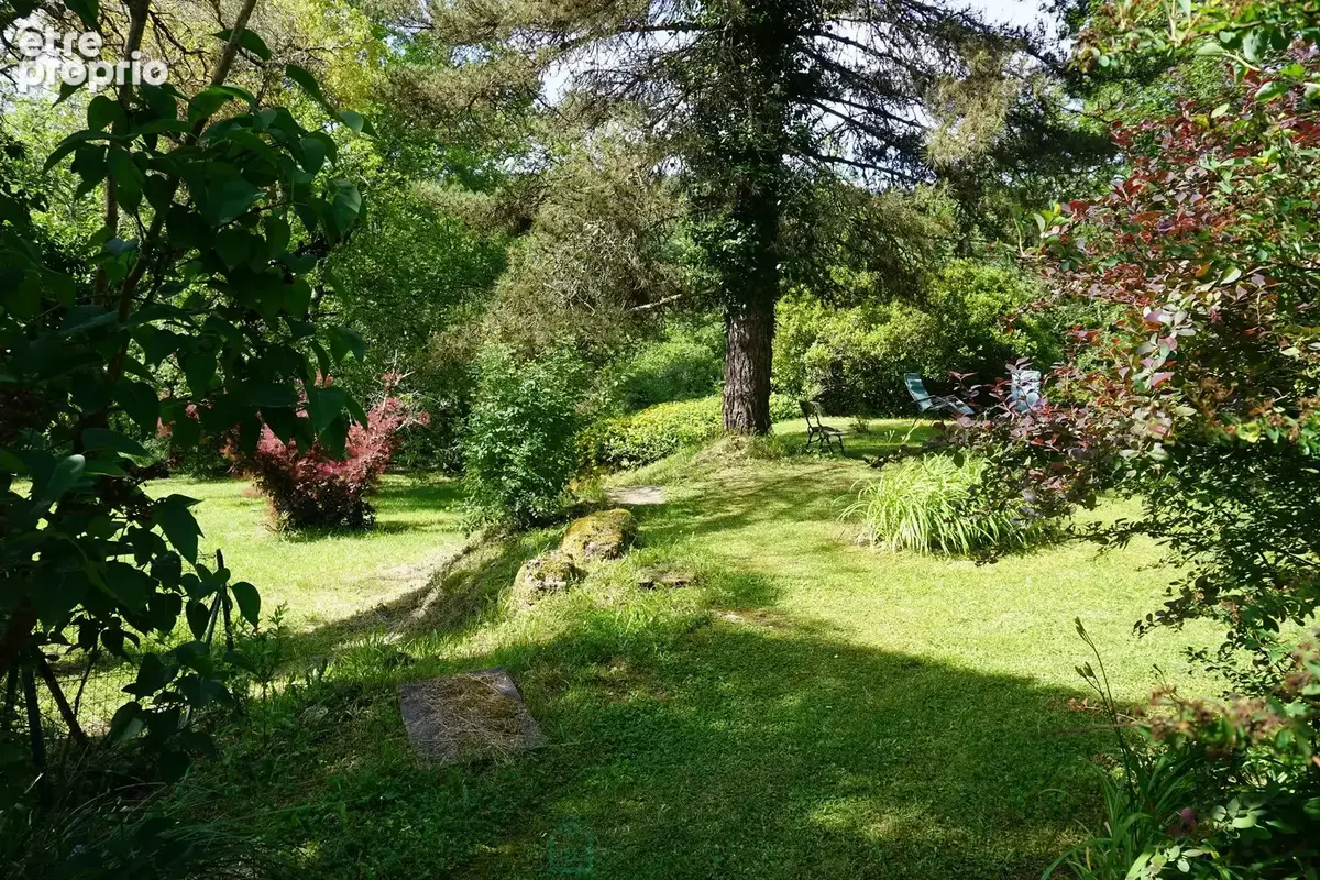 Charmante demeure Périgourdine nichée sur les hauteurs d'un village médieval. - photo 10