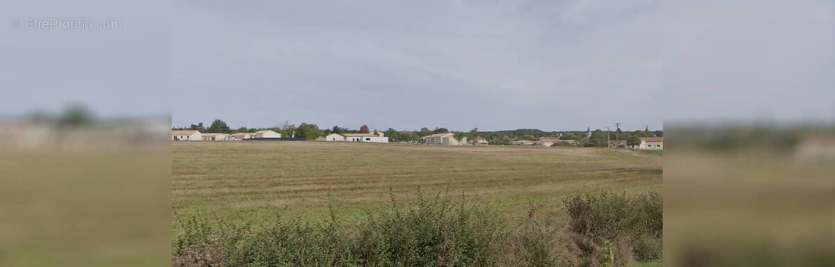 Terrain à MAXILLY-SUR-SAONE
