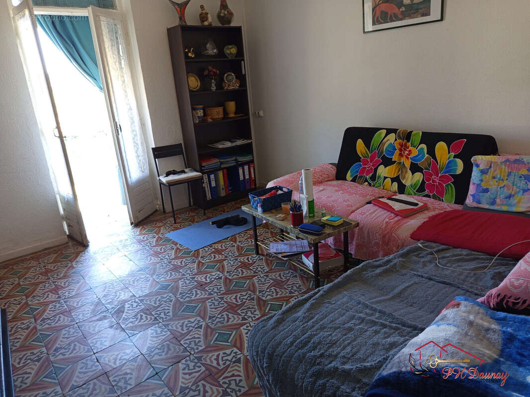 Appartement à LES SALLES-DU-GARDON