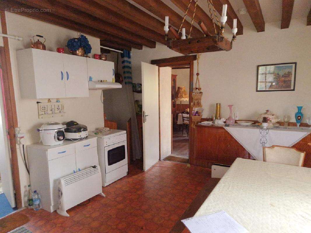 Maison à MEAUCE