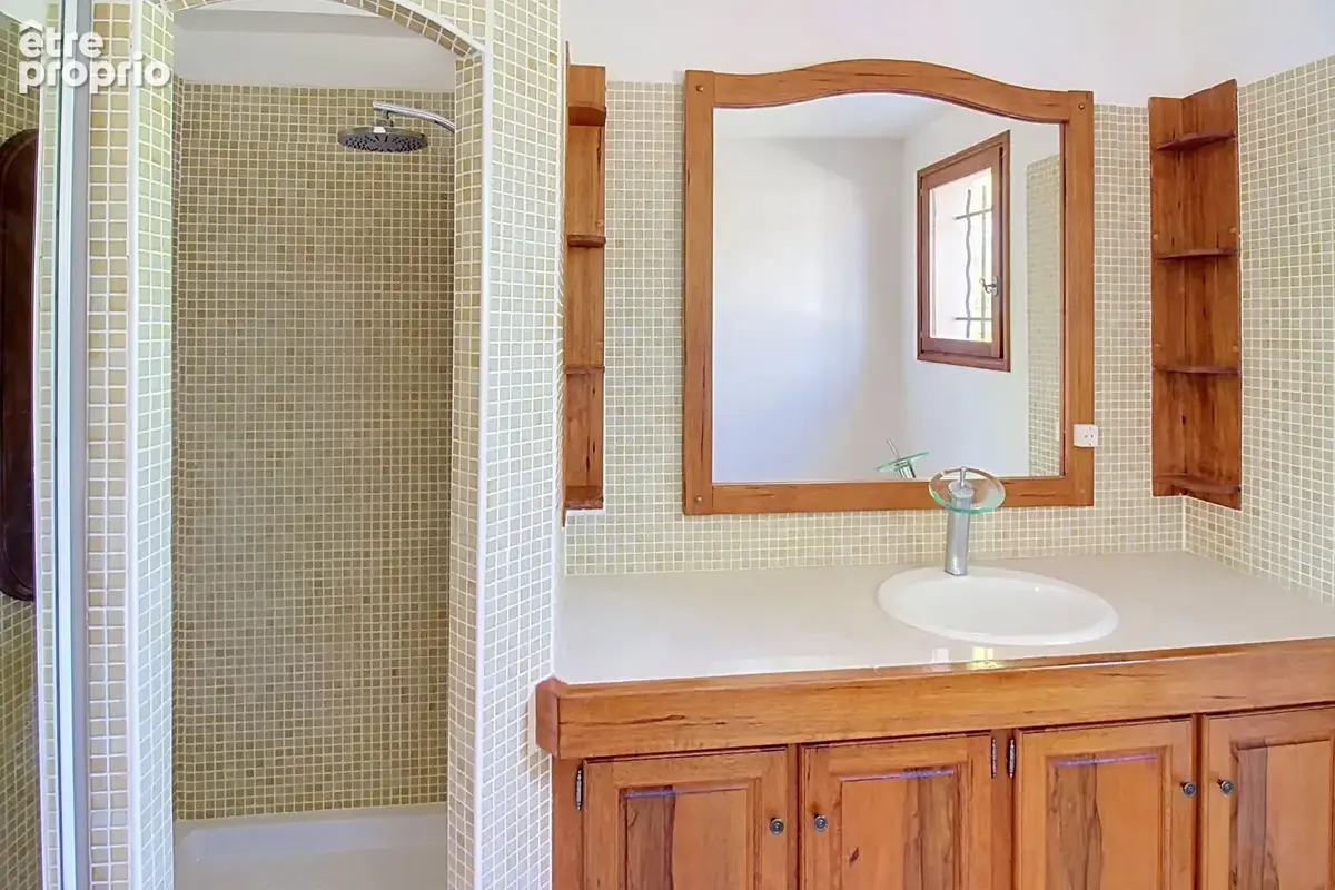 En exclusivité Villa à Lorgues T7 : 4/5 chambres / 161m2 au sol / piscine/ 4003m2  clos ! - photo 10