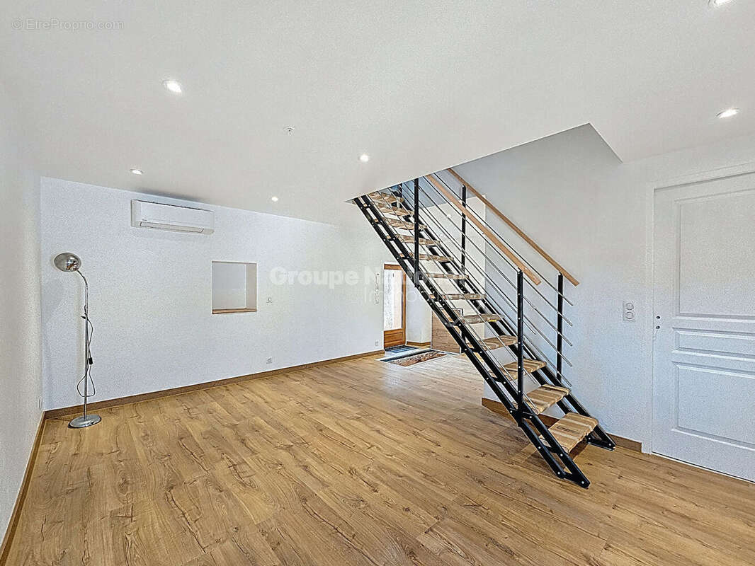 FAYENCE  -  Maison de village de 142m² avec jardin et terrasse - photo 8