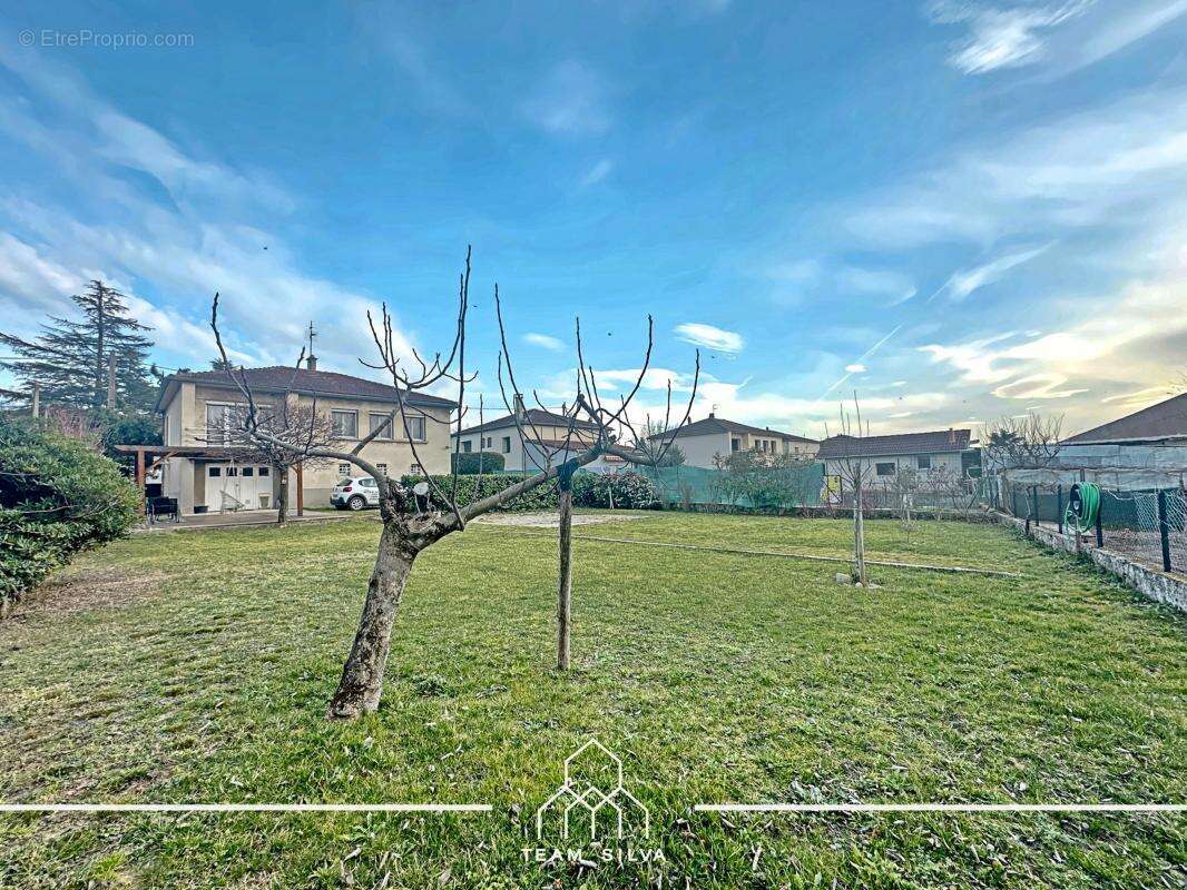 Maison à ROUSSILLON