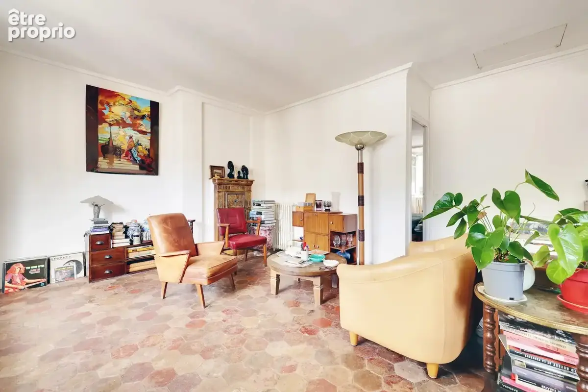 Paris 9e • nouvelle athènes • dernier étage d'un hôtel particulier de 1830 • appartement familial traversant • 99 m² • 3 chambre - photo 4
