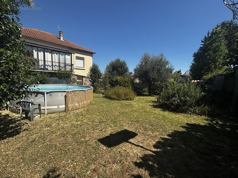 Maison composée de deux logements avec jardin - photo 3