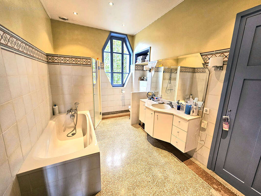 Maison à BOURGOIN-JALLIEU