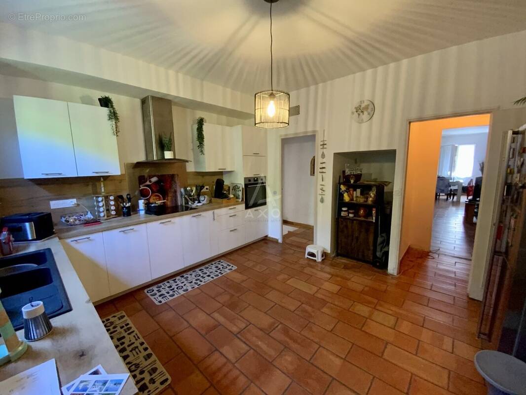 Maison à LA CALMETTE