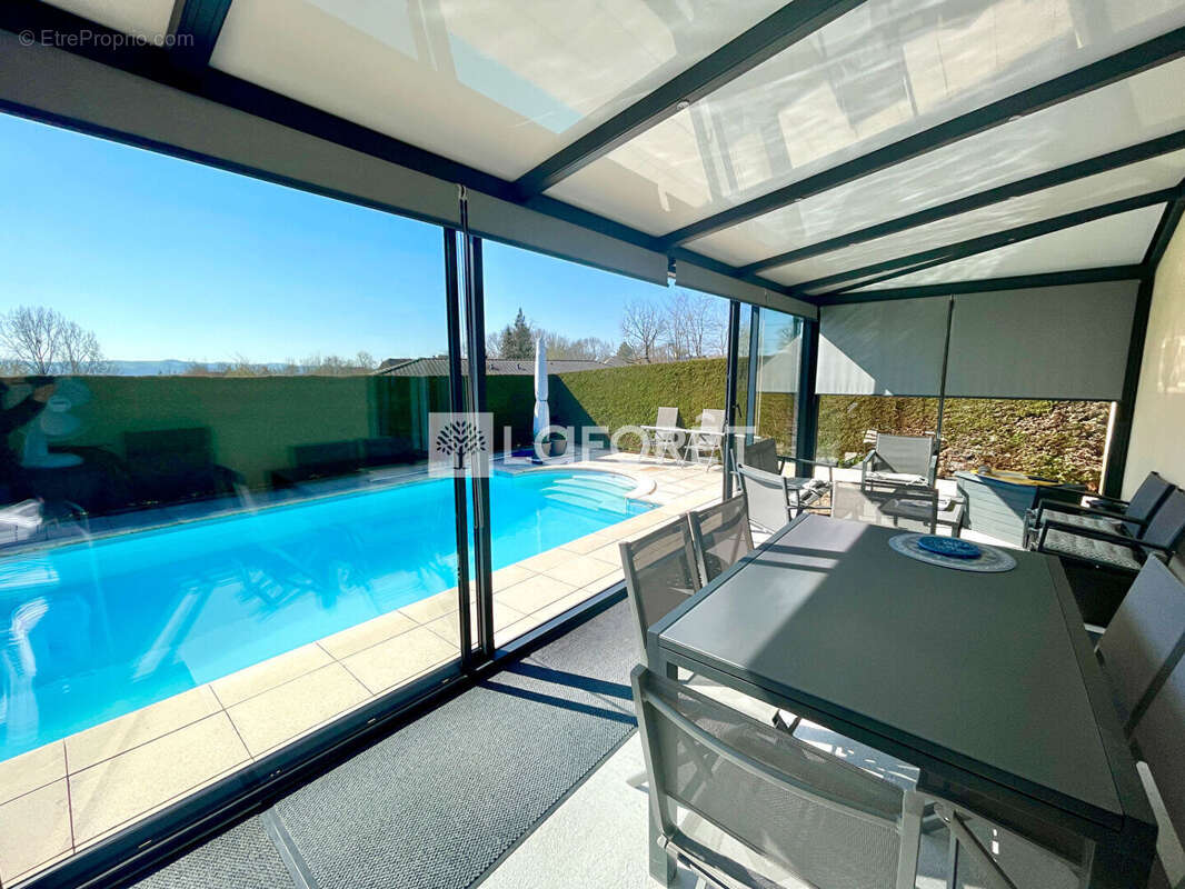 Maison à LANUEJOULS