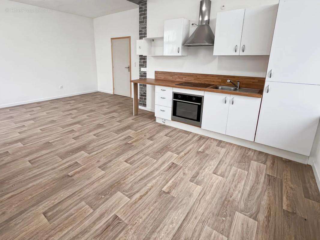 Appartement à PUTTELANGE-AUX-LACS