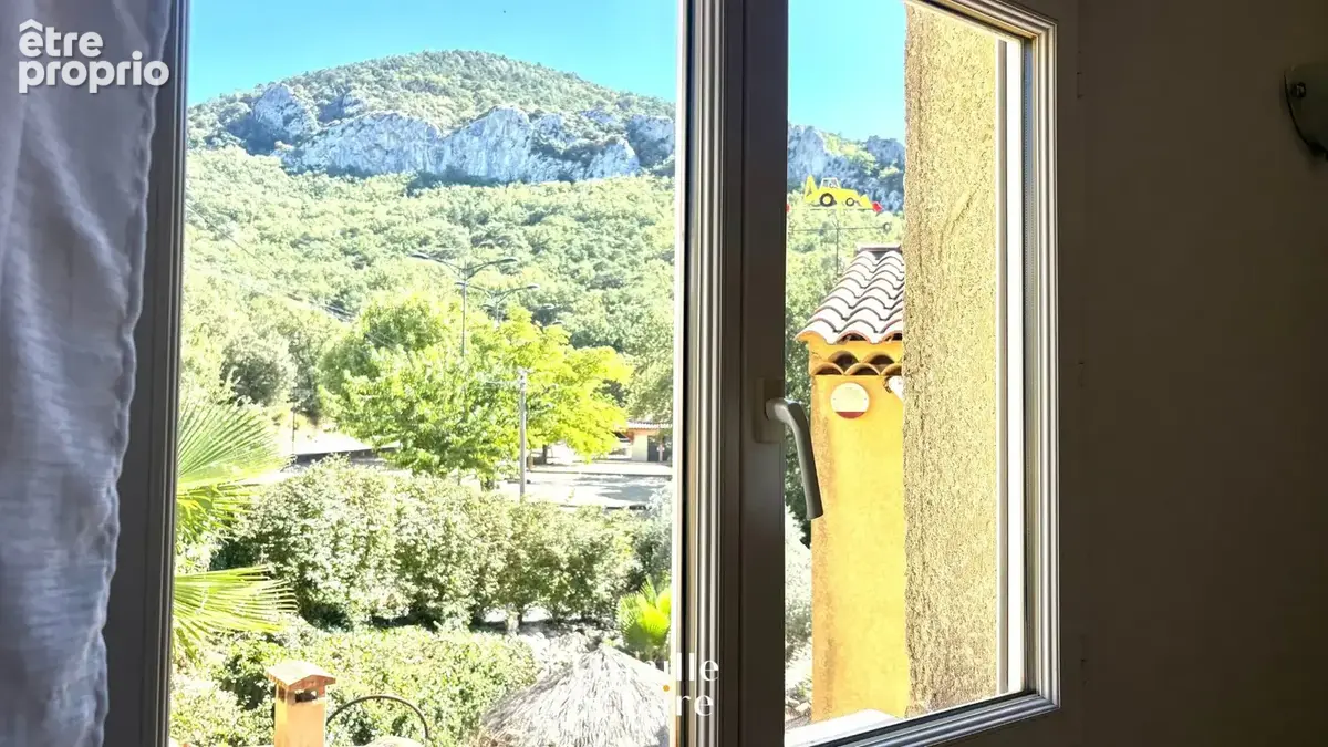 Appartement T2 au calme sur le village de Mimet. - photo 4