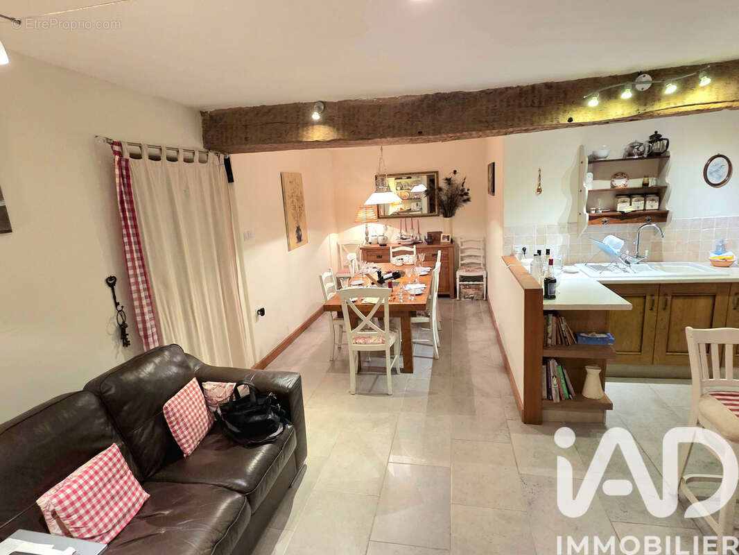 Maison 95 m² à Jouac  - photo 7