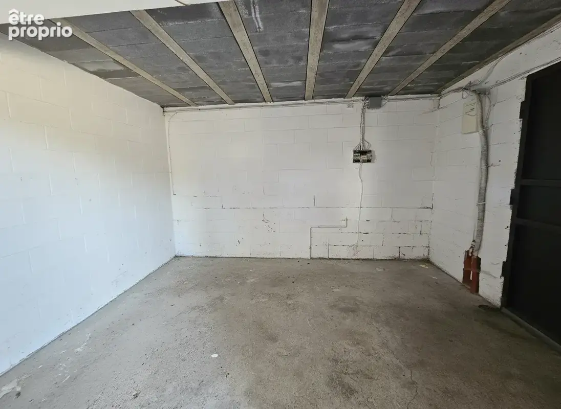 Ancien presbytère de caractère   270 m2   5 chambres   terrain clos   hangar 185 m2   potentiel professionnel - photo 39