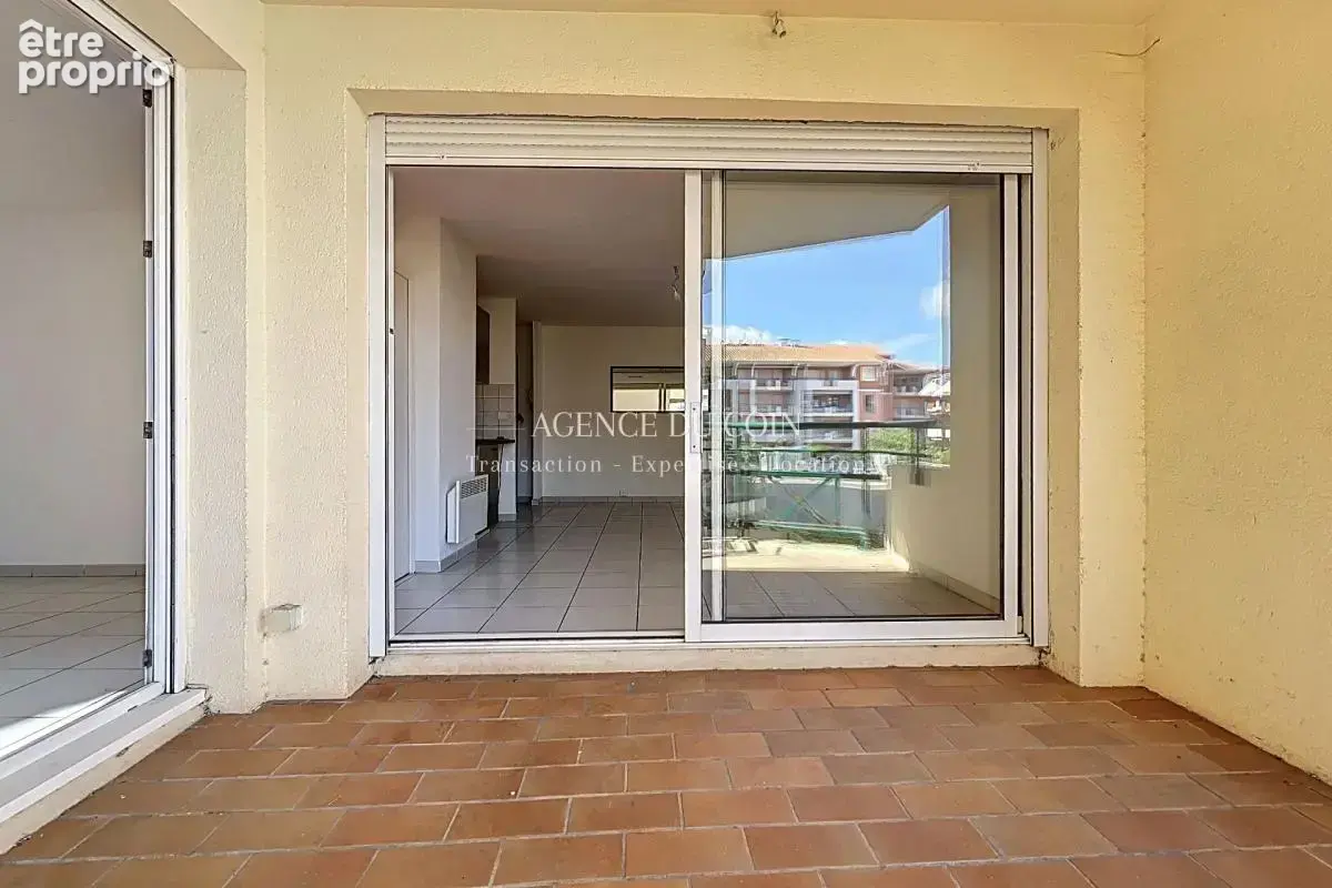 Appartement Port Frejus avec garage !  ​​​​ Un appartement b - photo 6