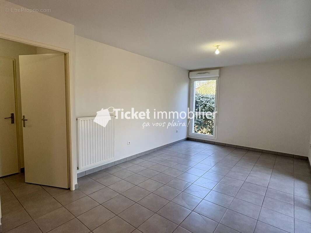 Pibrac (31820) — Charmant T2 de 40 m² avec extérieurs privatifs - photo 5