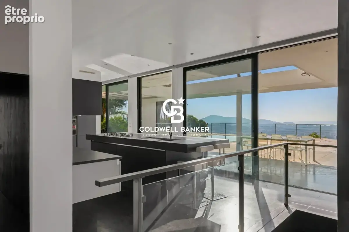 Villa Contemporaine vue mer à 180° avec piscine - 83000 Toulon - photo 19