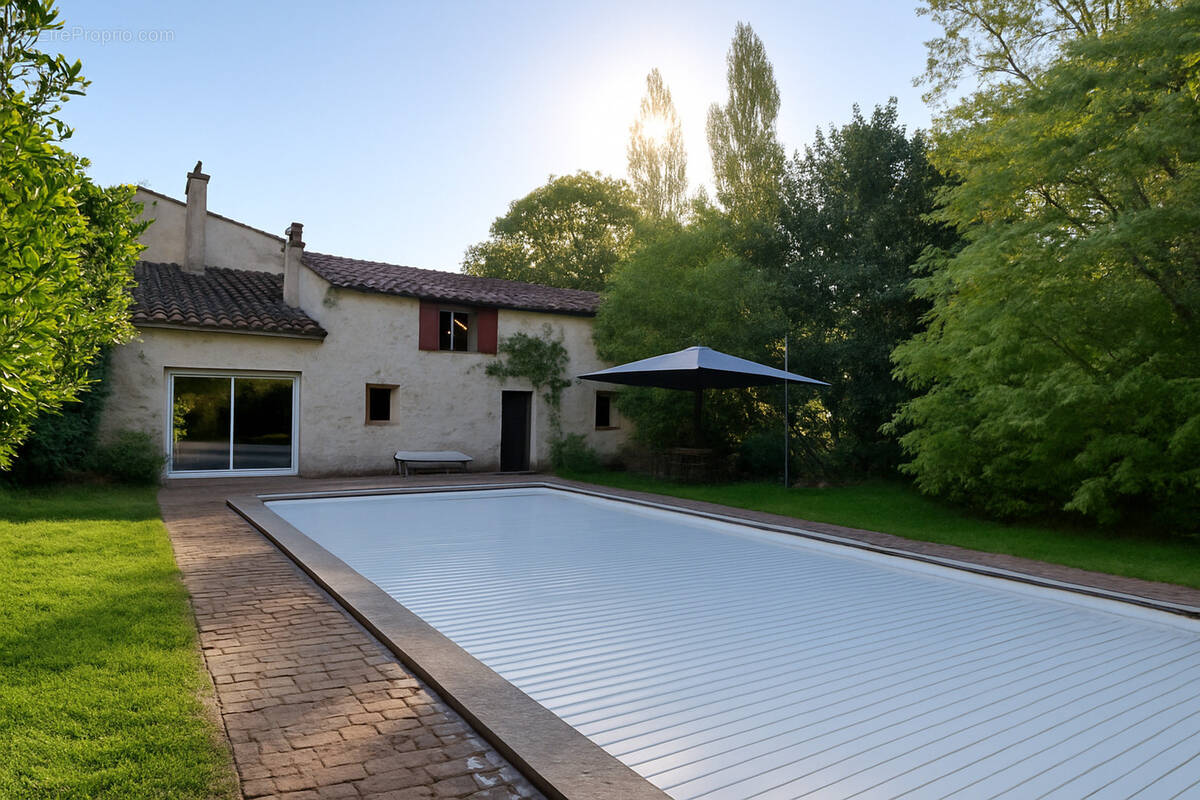 Maison à CIVRAC-DE-BLAYE