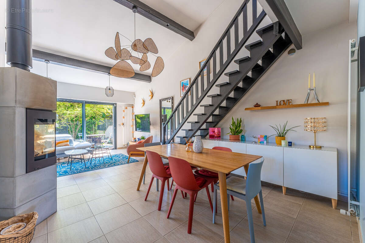 Maison à MERIGNAC