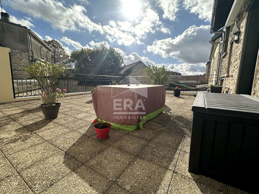 Appartement à MONTEREAU-FAULT-YONNE