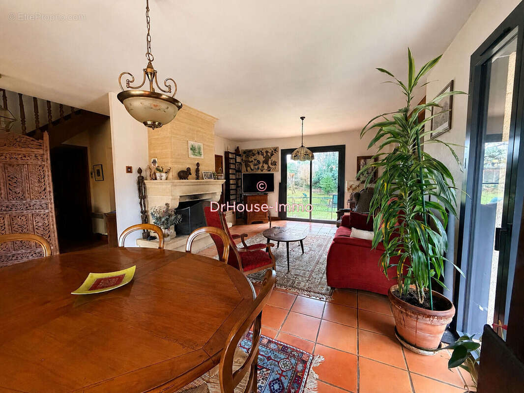 Maison 196 m² à Boulazac  - photo 11