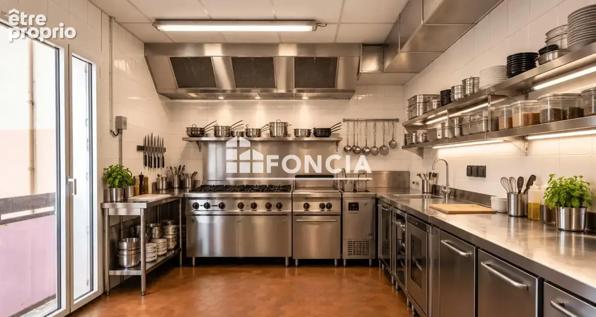 Local commercial idéal pour bureaux, cabinet professionnel, snacking avec deux grandes cave pour stockage – 102 m² - photo 4