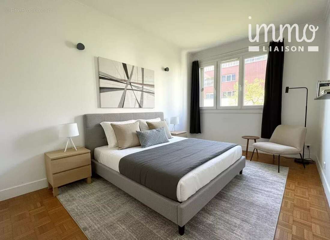 Appartement à PARIS-19E