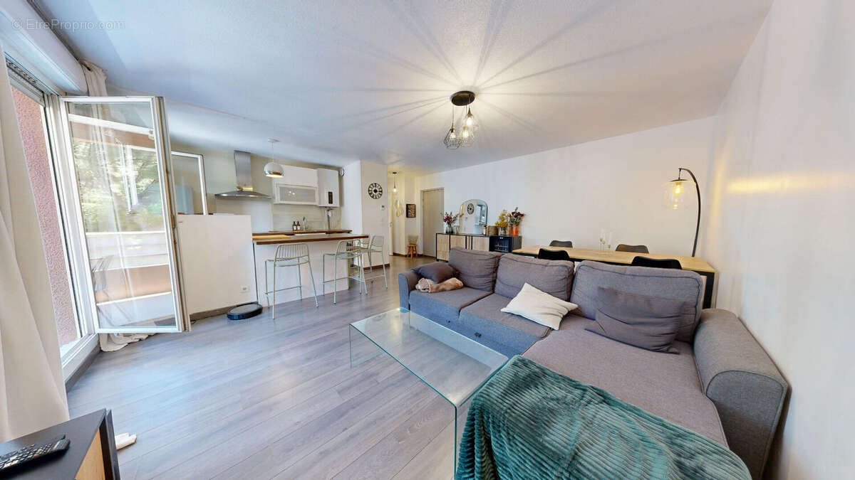 Appartement à MARSEILLE-12E