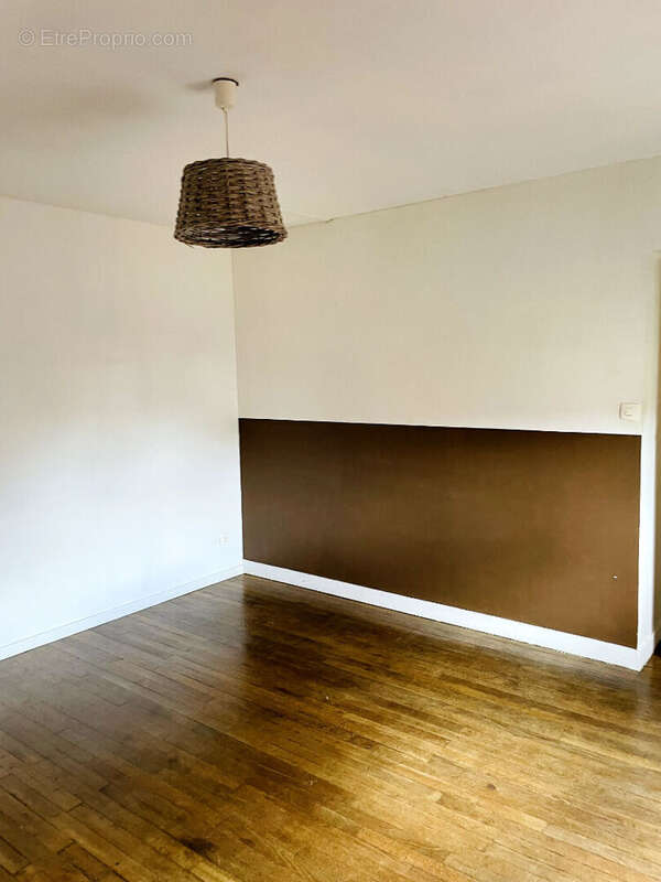 Maison à LA CELLE-SAINT-AVANT