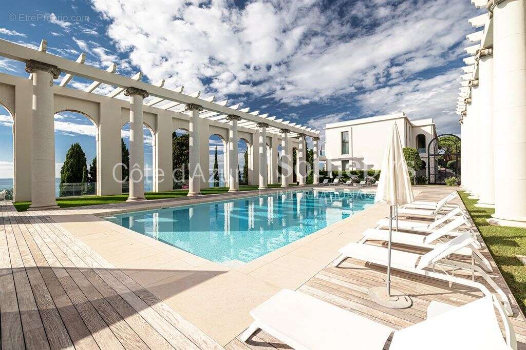 Duplex d'exception avec accès privé à la mer au Palais Maeterlinck à Nice - photo 9