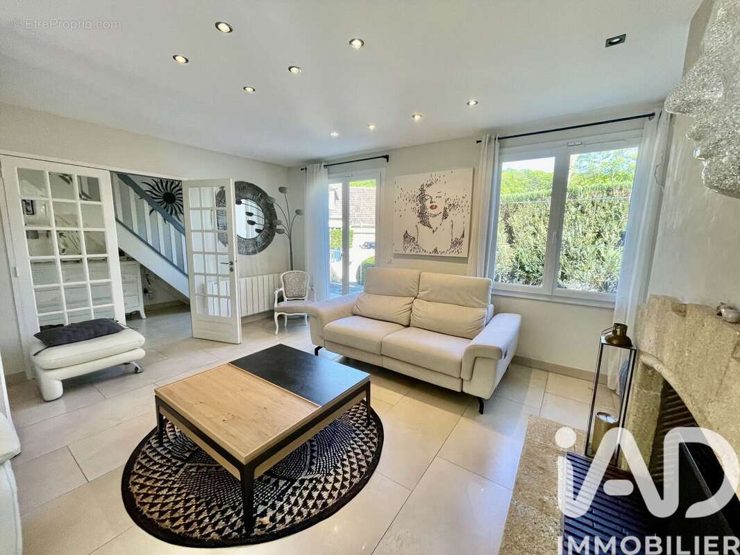 Photo 2 - Maison à VALMONDOIS
