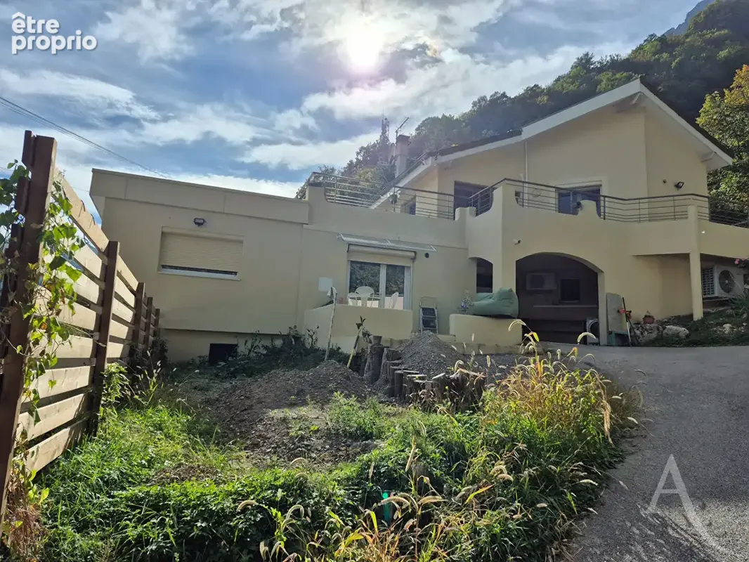 Maison à SAINT-PAUL-DE-VARCES