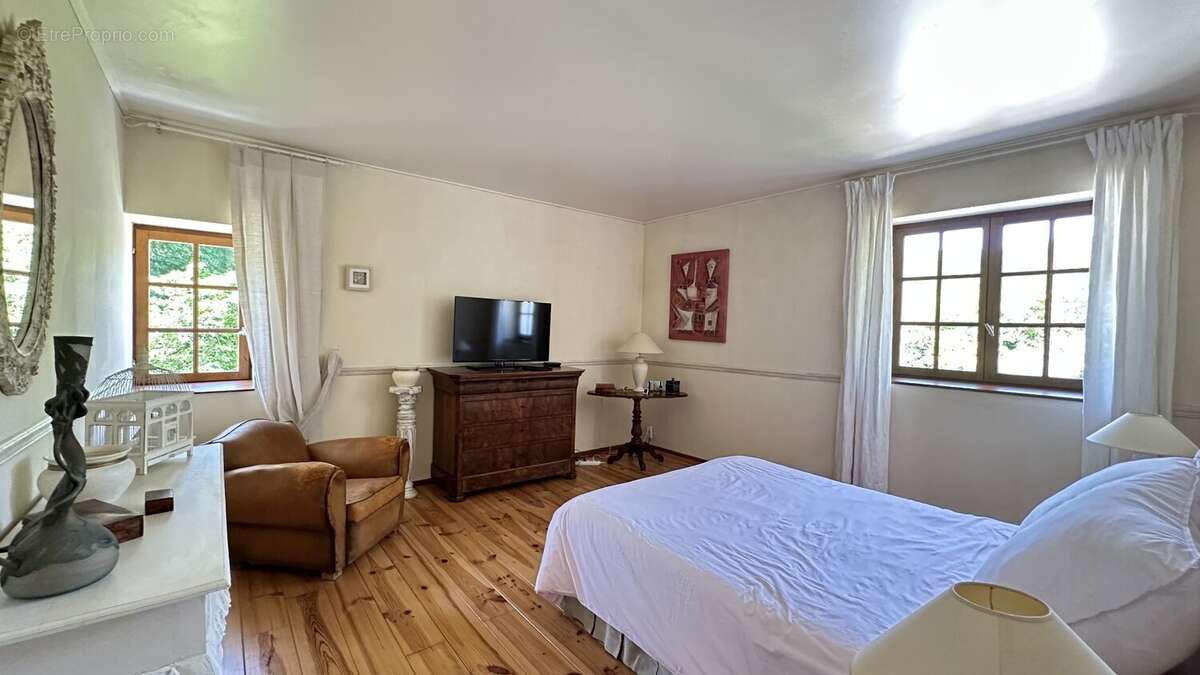 Maison à SAINT-MARTIN-DE-SEIGNANX
