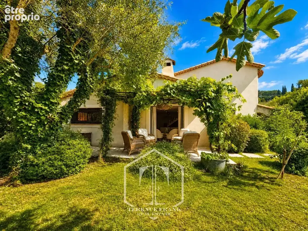 Villa de caractère – Plus de 240 m² – 5 chambres – Piscine – Jardin - photo 2