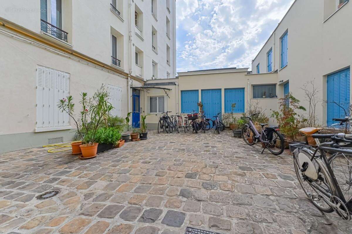Appartement à PARIS-18E