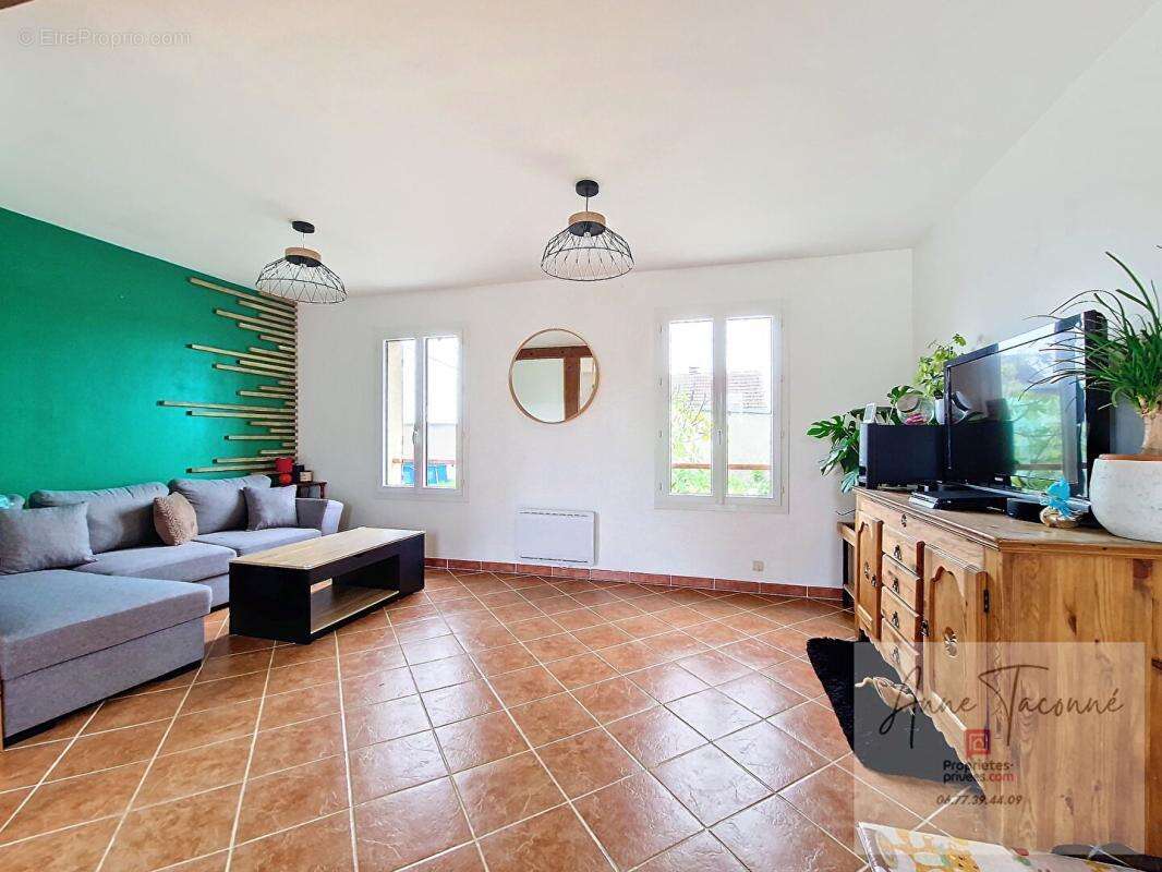 Maison à AULNAY-LA-RIVIERE