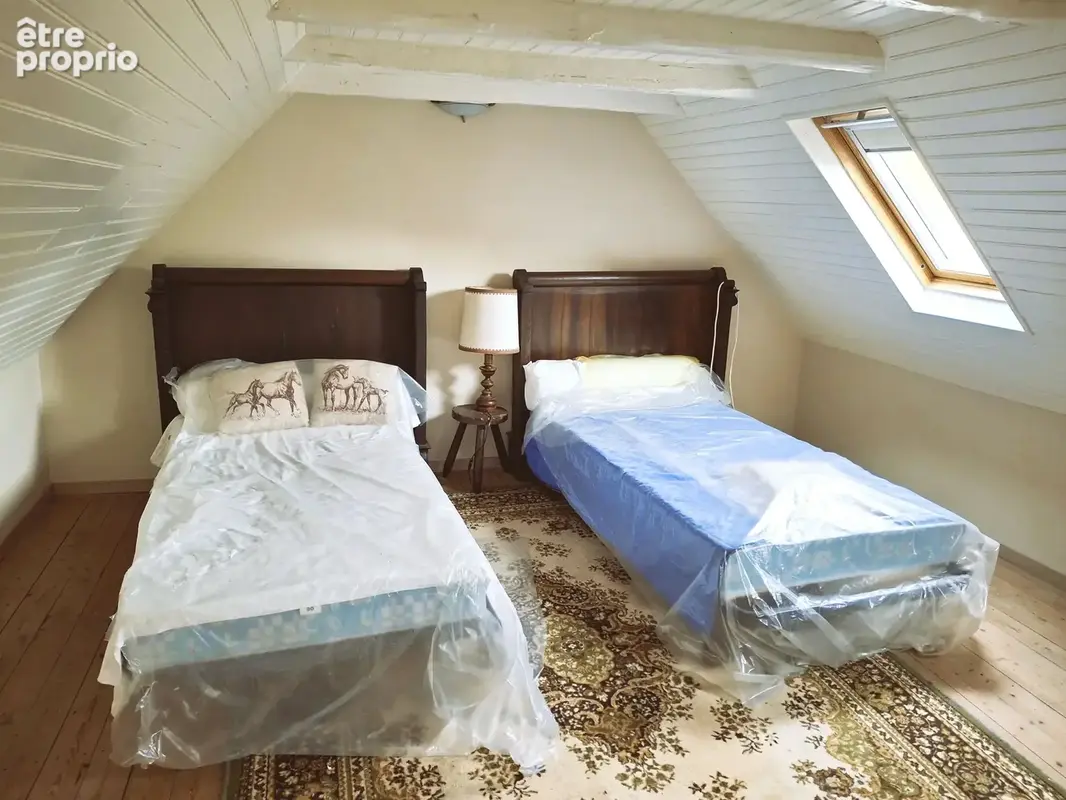 Une maison pleine de charme, prête à emménager, avec un beau potentiel d’aménagement - photo 9