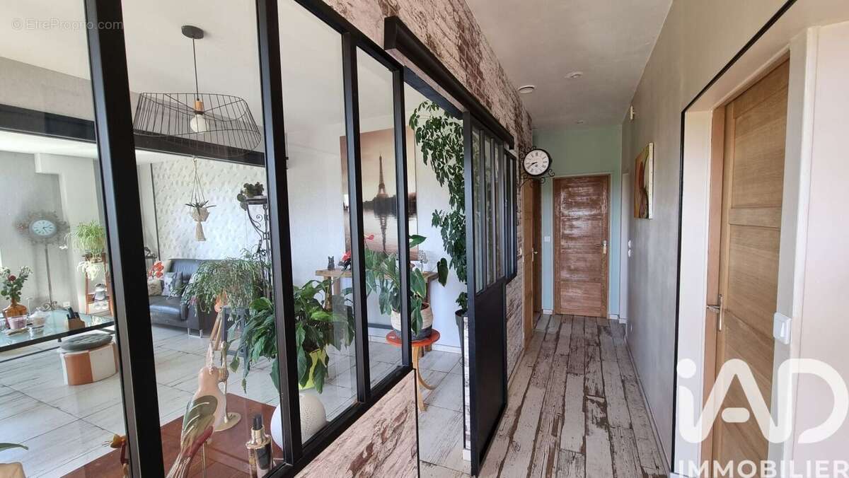 Photo 2 - Maison à SAINT-MAGNE-DE-CASTILLON