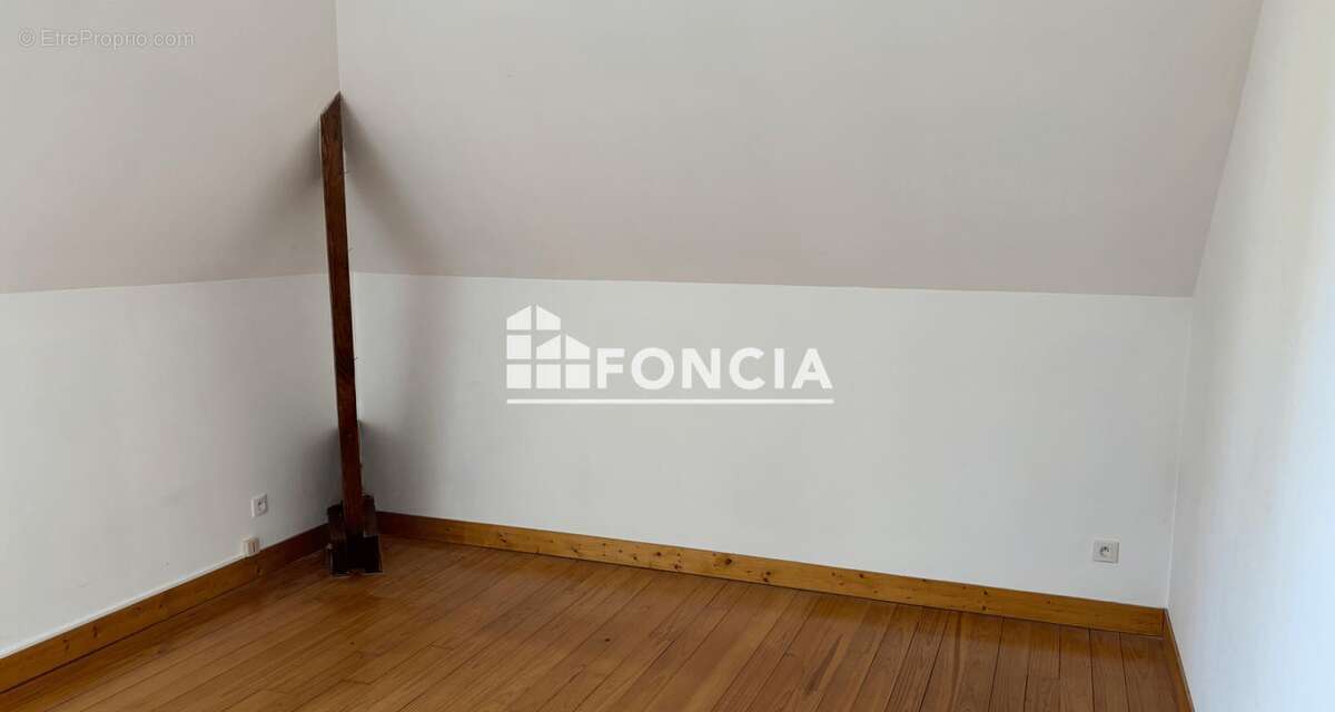 Appartement à CROUY-SAINT-PIERRE