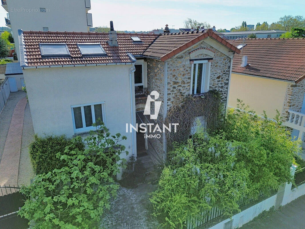Maison à LE PERREUX-SUR-MARNE