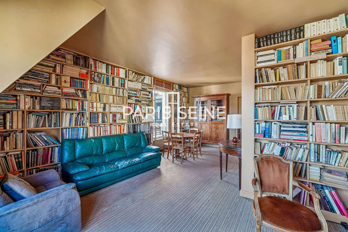 Appartement à PARIS-7E