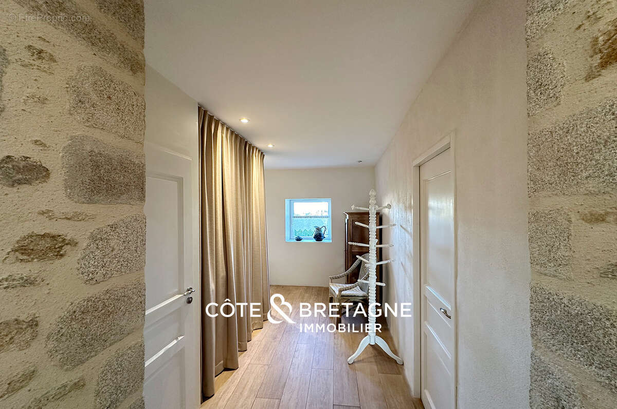 Maison à SULNIAC