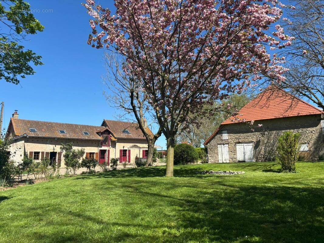Photo 1 - Maison à VARENNES-SUR-ALLIER