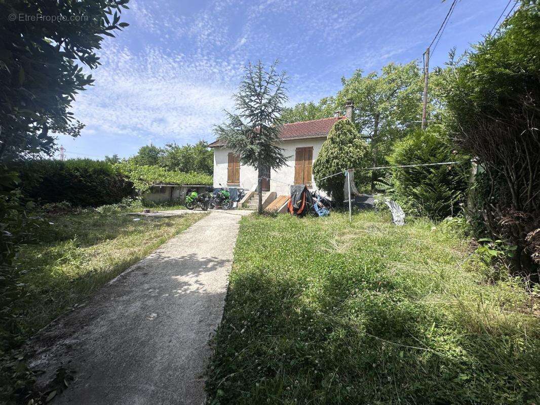 Maison à VILLETANEUSE